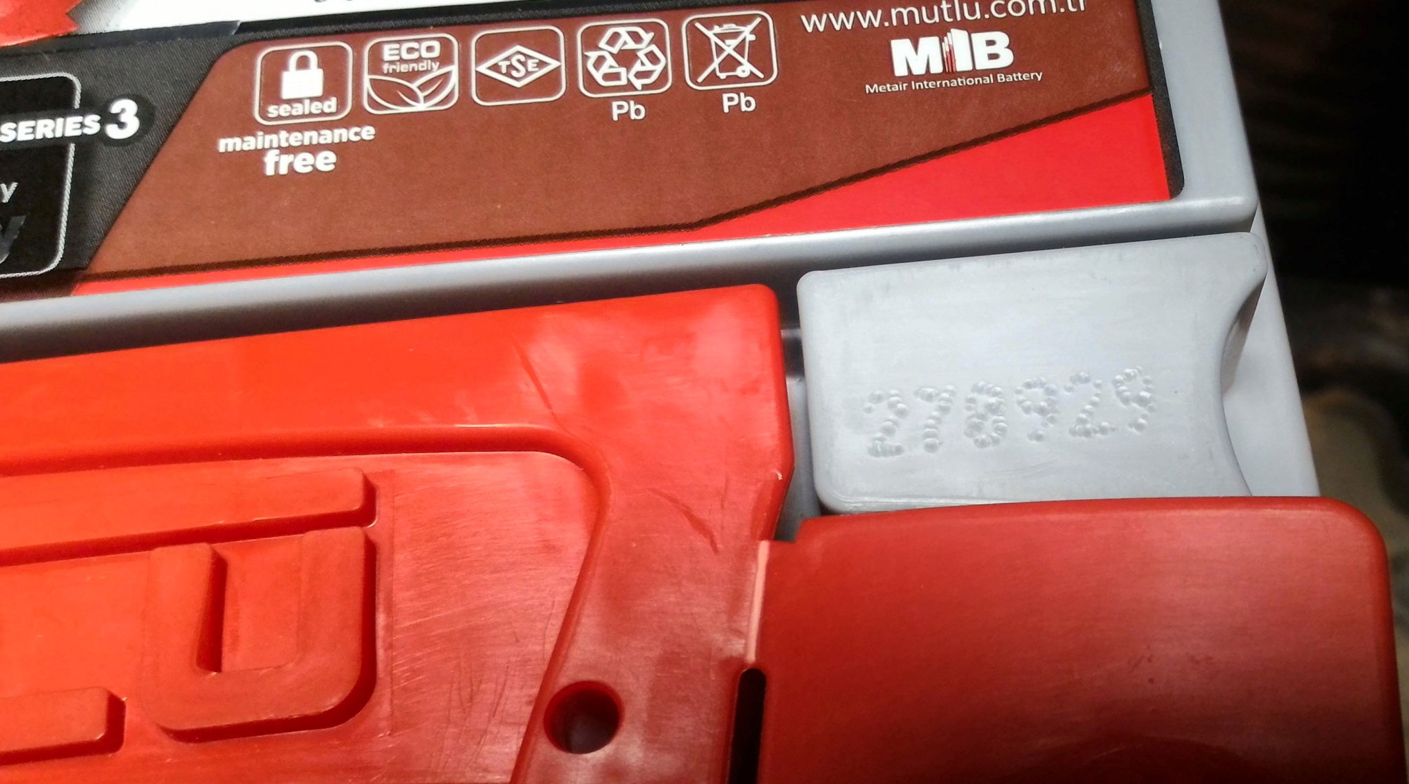 Дата выпуска аккумуляторов Мутлу производства Турция.